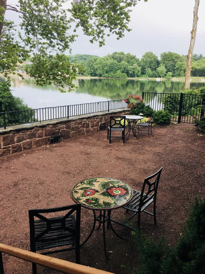 Carriage House New Hope Hotell Exteriör bild